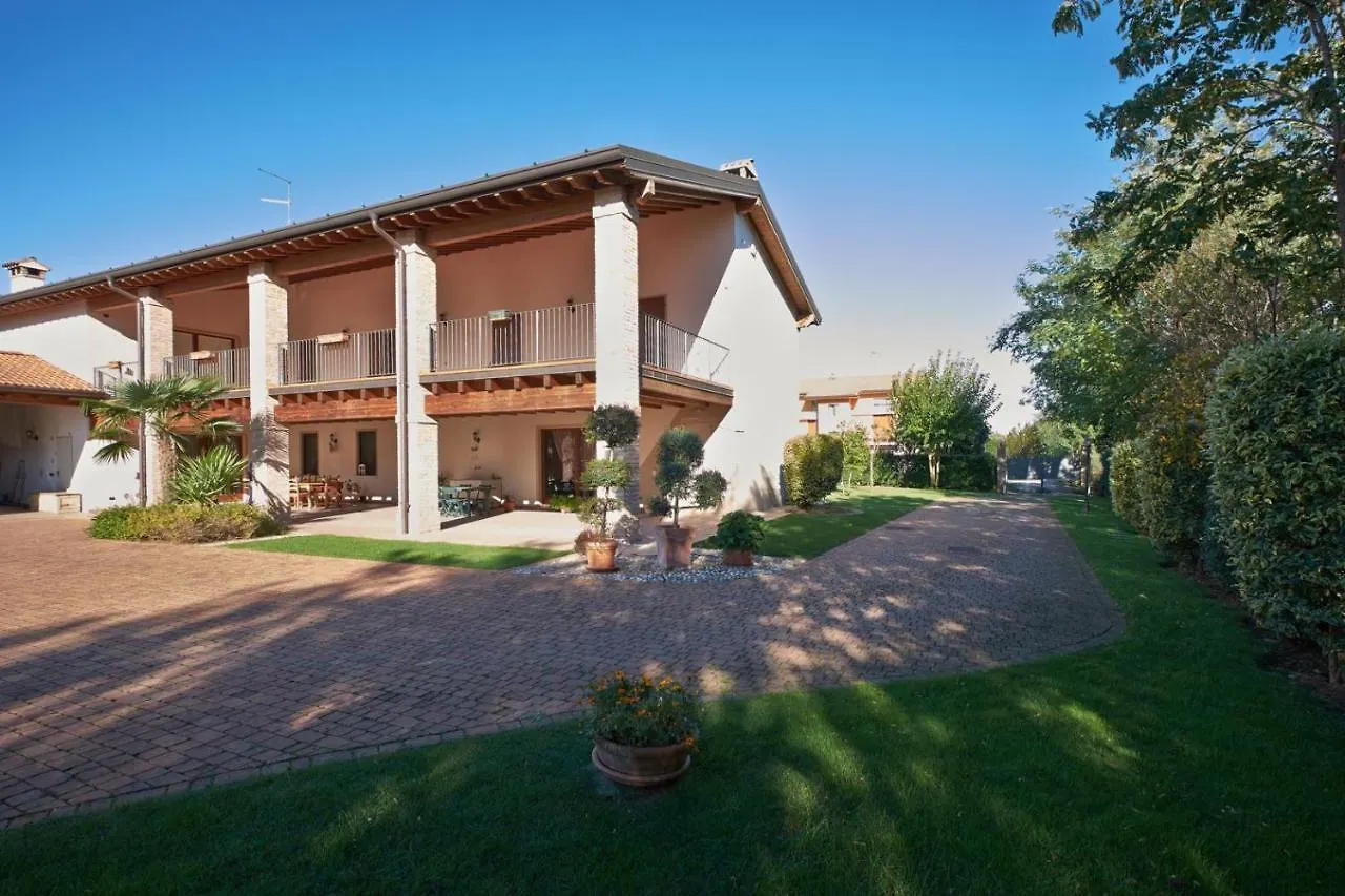 B&B Cascina Quaderna Castenedolo Bed & Breakfast